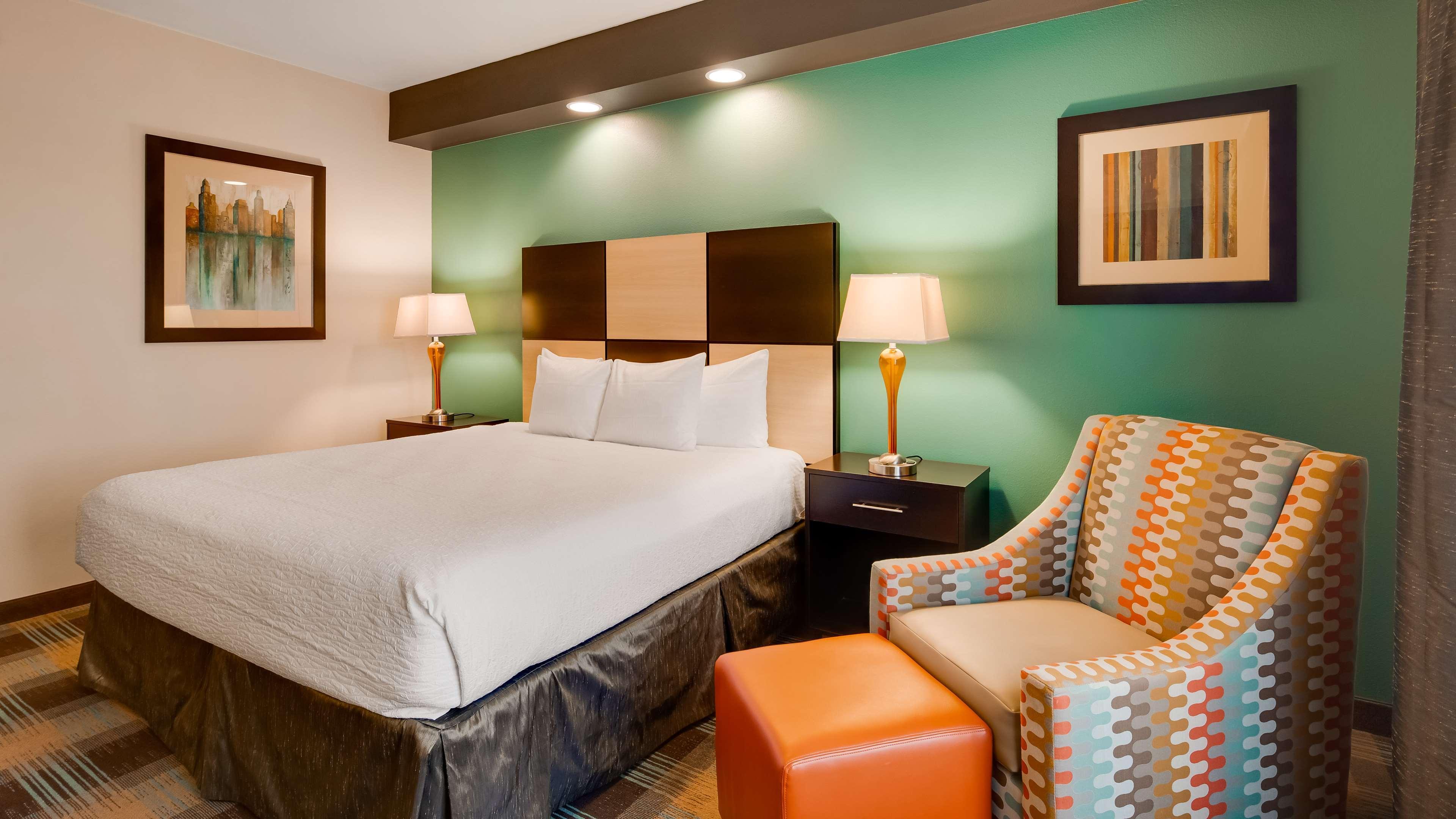 Best Western Plus Atrium Inn & Suites Clarksville Buitenkant foto