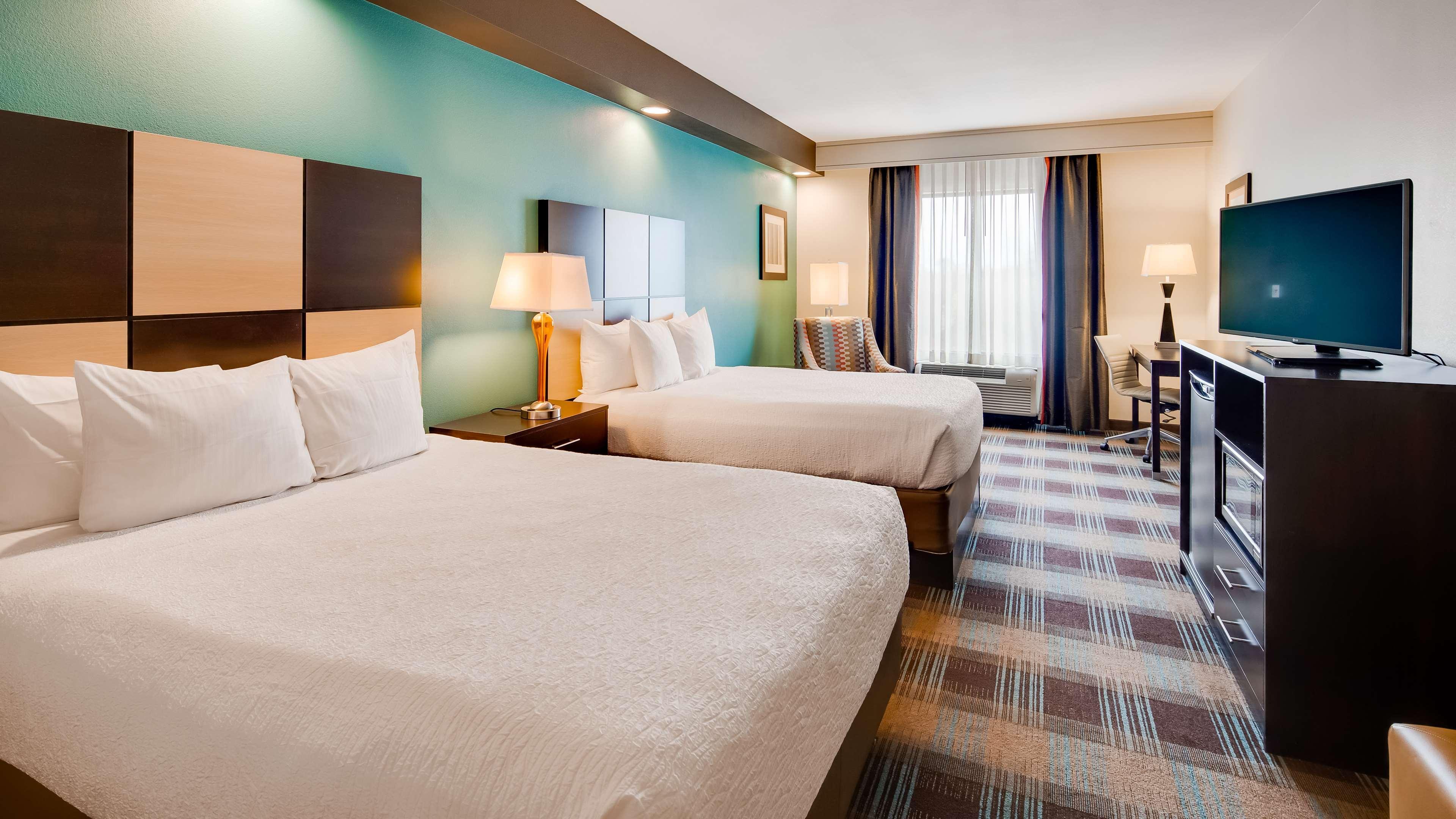 Best Western Plus Atrium Inn & Suites Clarksville Buitenkant foto