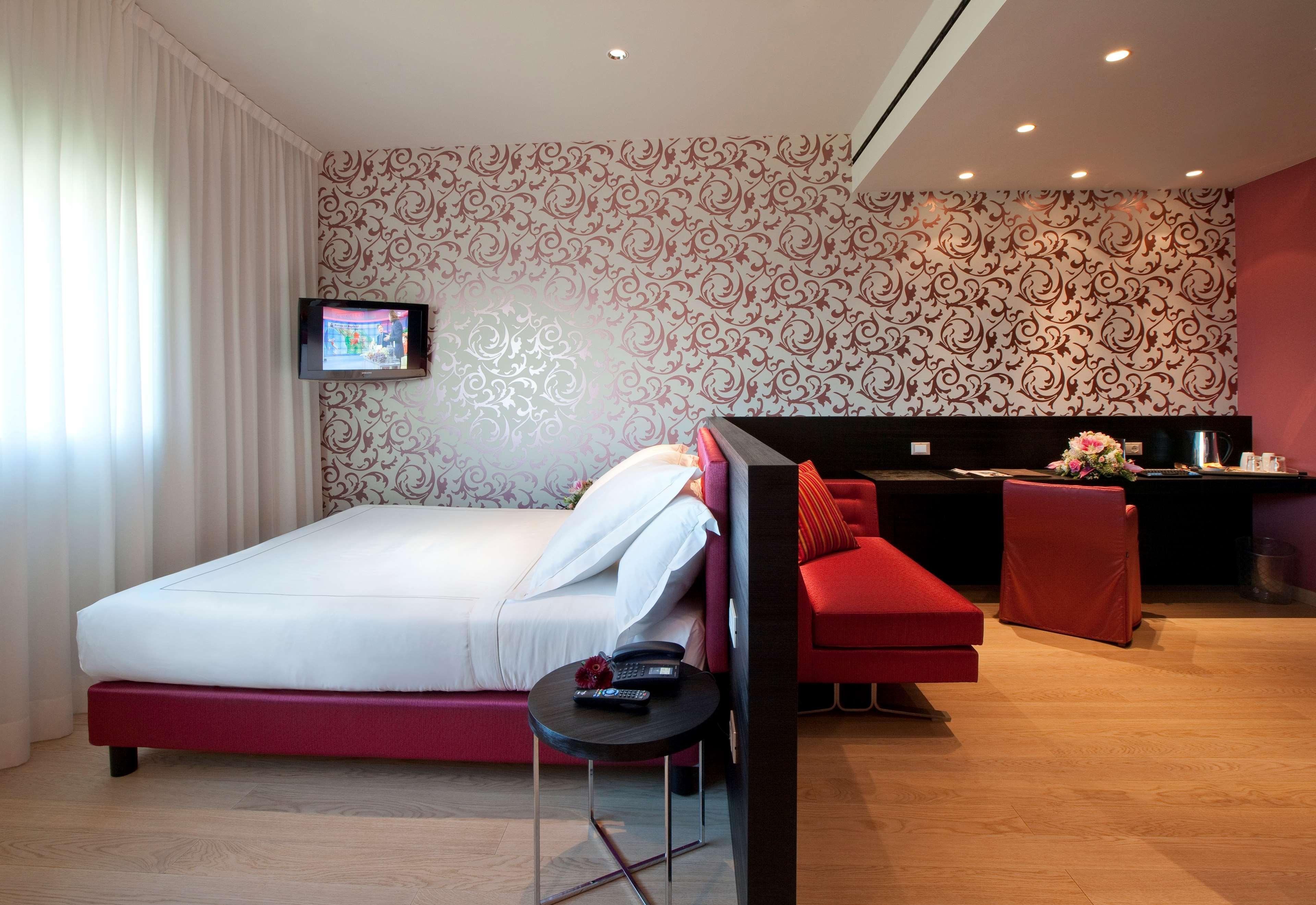 Best Western Plus Atrium Inn & Suites Clarksville Buitenkant foto