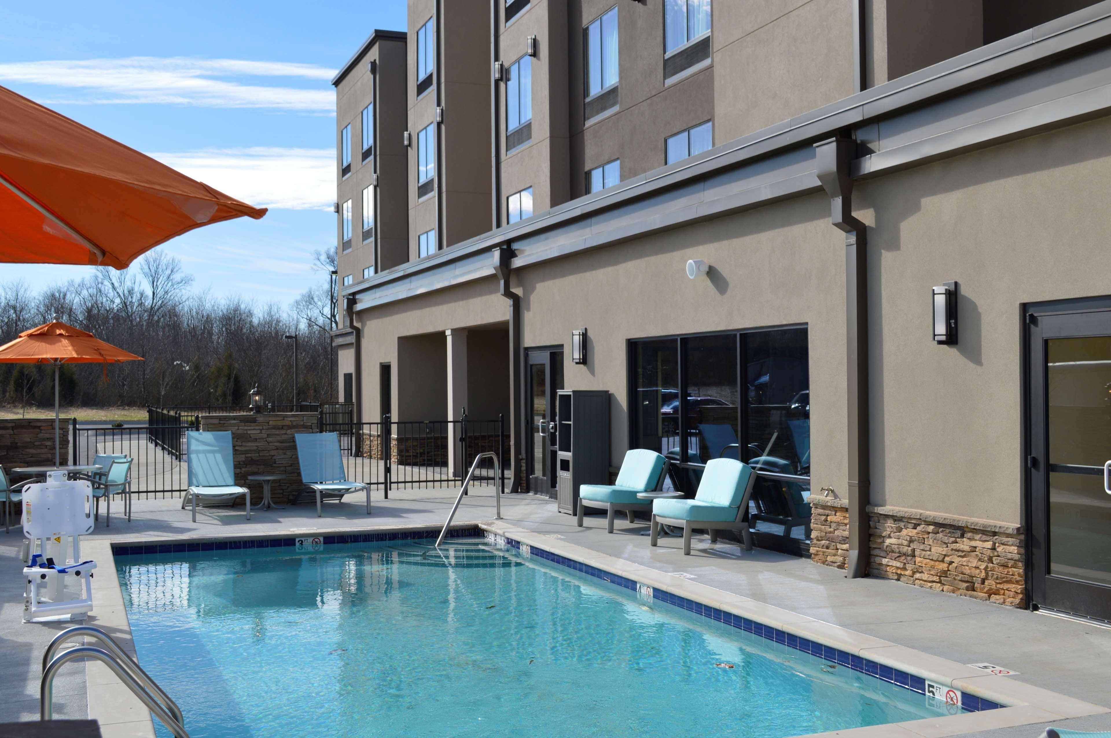 Best Western Plus Atrium Inn & Suites Clarksville Buitenkant foto