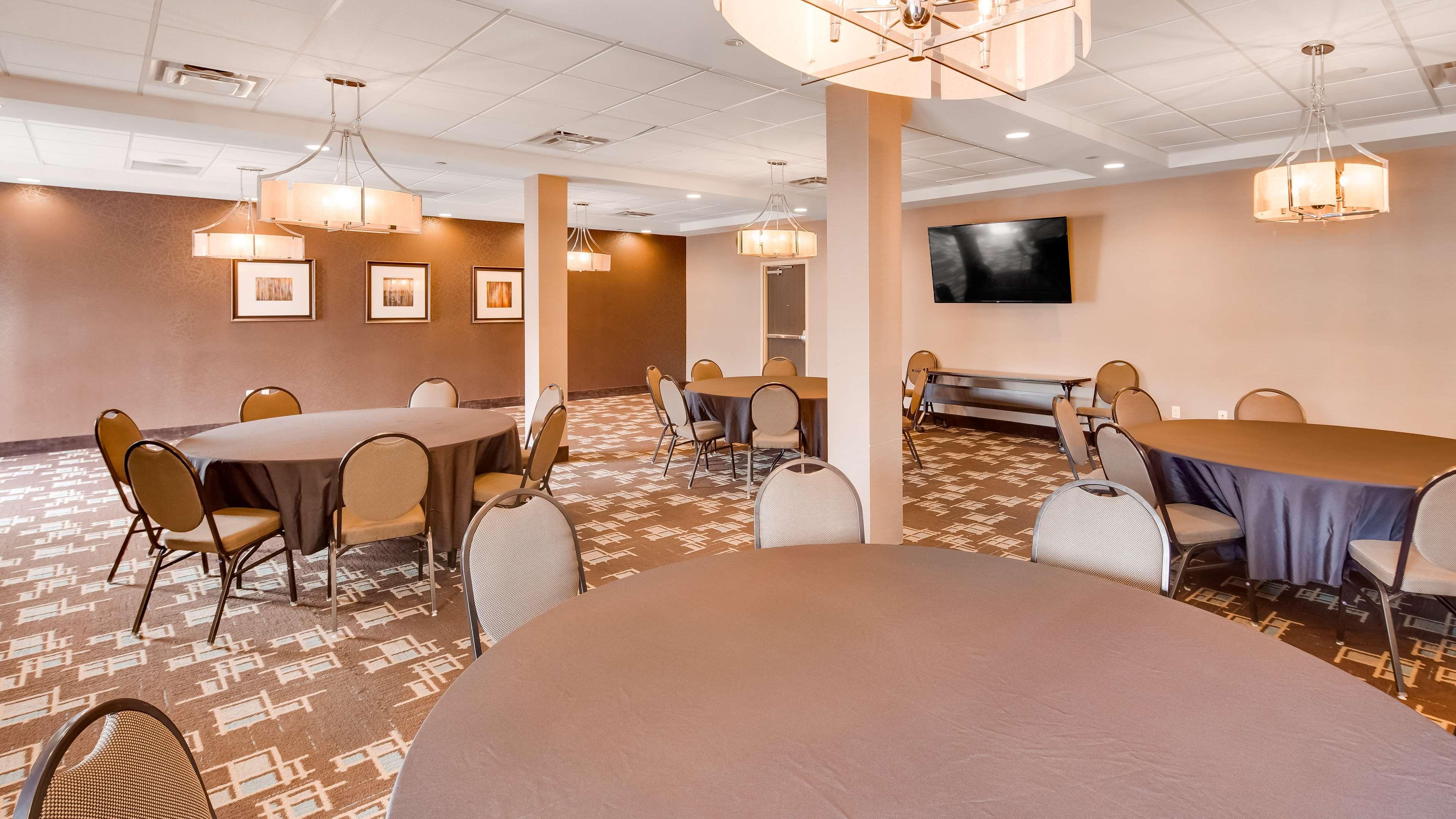 Best Western Plus Atrium Inn & Suites Clarksville Buitenkant foto