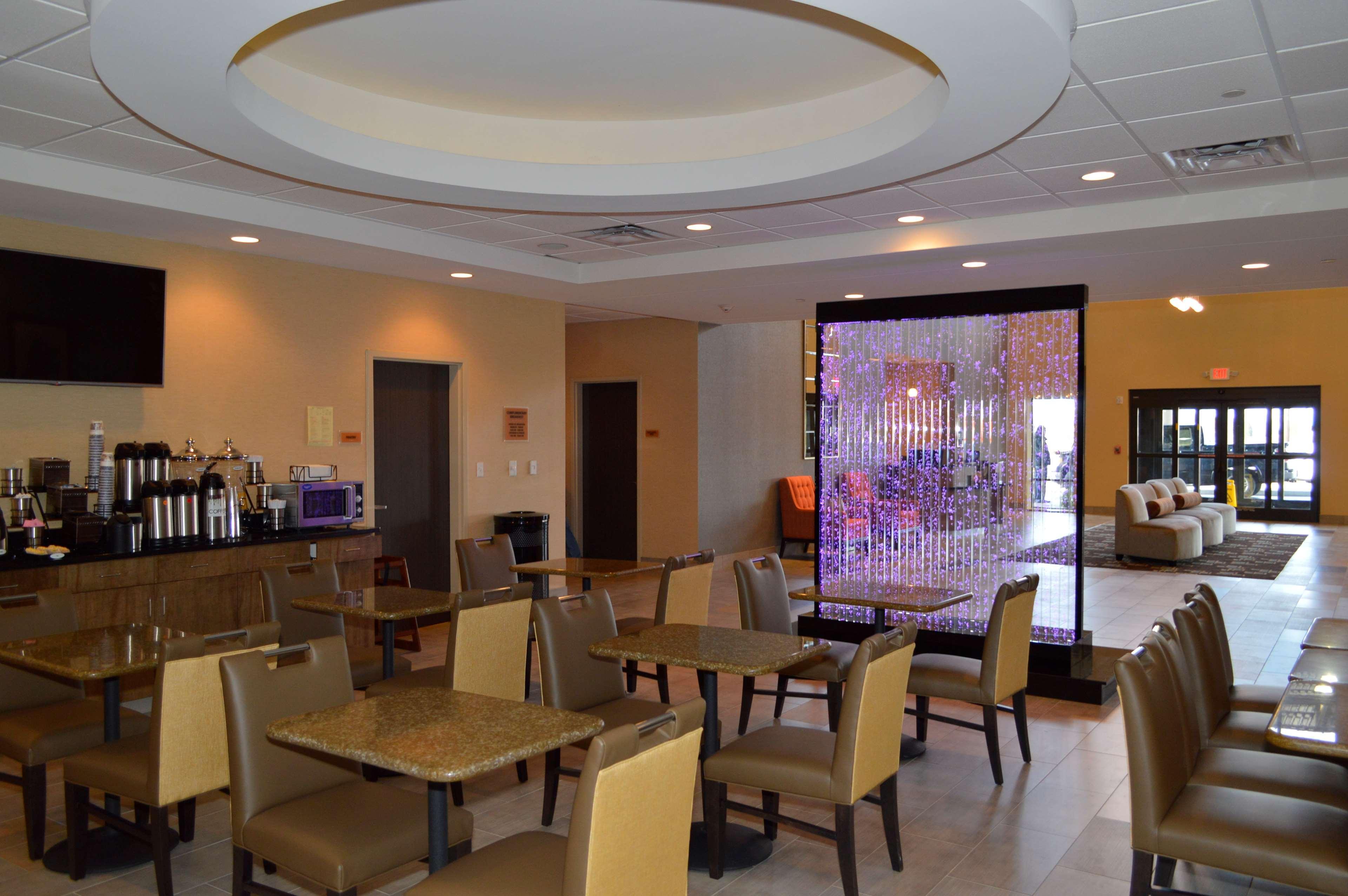 Best Western Plus Atrium Inn & Suites Clarksville Buitenkant foto